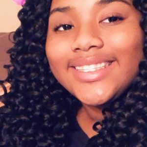 Meet your Posher, Maegan